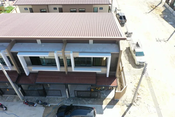 ภาพมุมสูงตัวอย่างบ้านที่เคยตรวจ 111