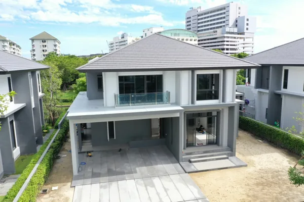 ภาพมุมสูงตัวอย่างบ้านที่เคยตรวจ 120