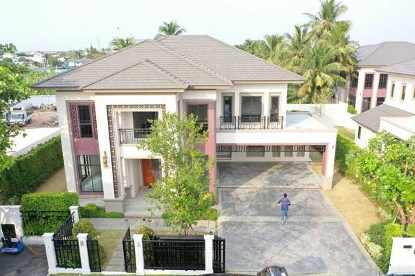 ภาพมุมสูงตัวอย่างบ้านที่เคยตรวจ 140