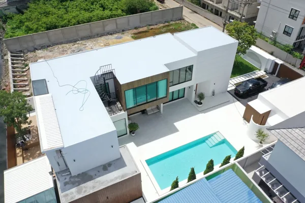 ภาพมุมสูงตัวอย่างบ้านที่เคยตรวจ 161