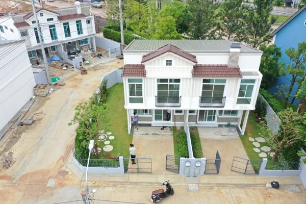 ภาพมุมสูงตัวอย่างบ้านที่เคยตรวจ 186